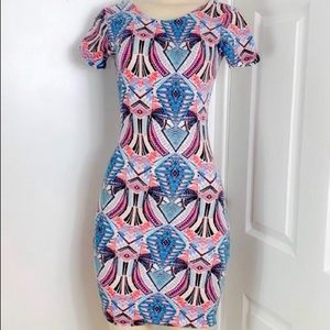 WAYF. Womans Sheath Dress Blue Red stretch SZ   XS